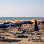 How to Make a Beach Umbrella That Actually Stays Put (And Doesn’t Look Like a DIY Disaster)