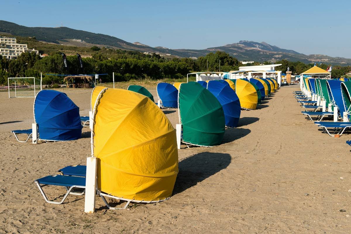Umbrellas for the Beach: Your Ultimate Guide to Shade, Style, and Sun Protection