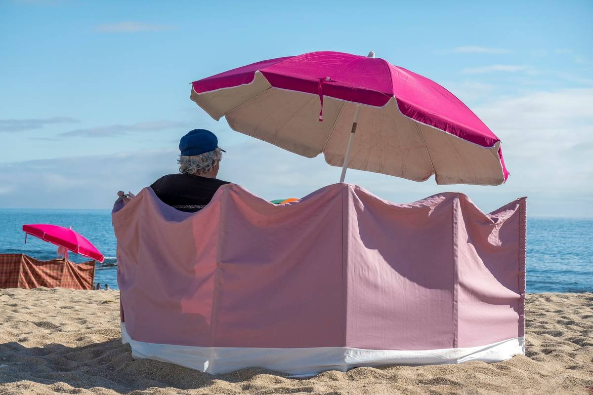 Why Your Beach Days Suck (And How a Beach Umbrella with Attached Table Fixes Everything)