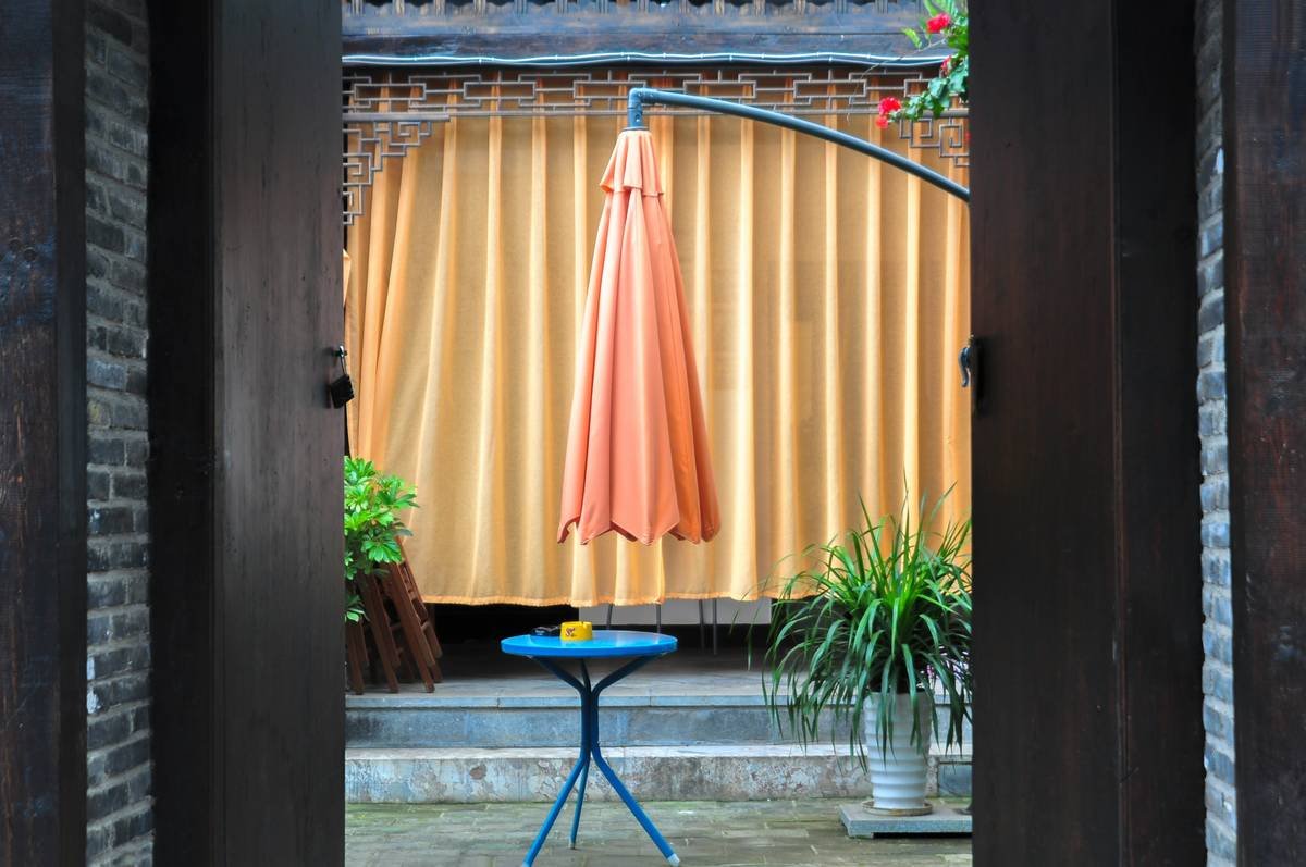 Why Your Patio Umbrella Shade Screen Attachment Isn’t Working (And How to Fix It)